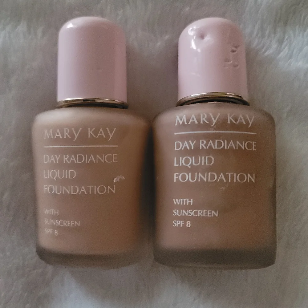 Mary Kay Day Radiance Liquid Foundation‎ Rose Petal Ivory New